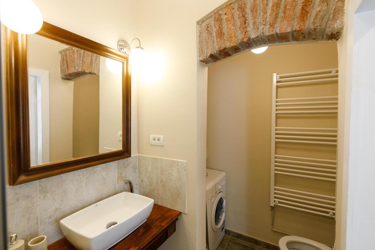 Stylish Flat In The Heart Of Historical Center Timişoara Exterior foto